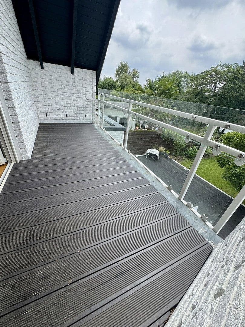 Prenájom bytu 2-izbový 75 m², Weg nach den Hingbenden, Düsseldorf, Severné Porýnie - Westfálsko Prenájom bytu 2-izbový 75 m², Weg nach den Hingbenden, Düsseldorf, Severné Porýnie - Westfálsko