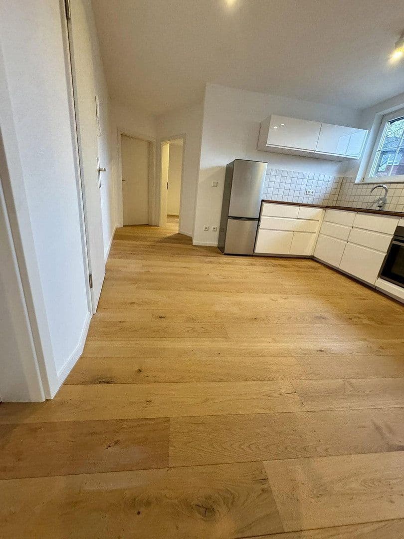 Prenájom bytu 2-izbový 75 m², Weg nach den Hingbenden, Düsseldorf, Severné Porýnie - Westfálsko Prenájom bytu 2-izbový 75 m², Weg nach den Hingbenden, Düsseldorf, Severné Porýnie - Westfálsko