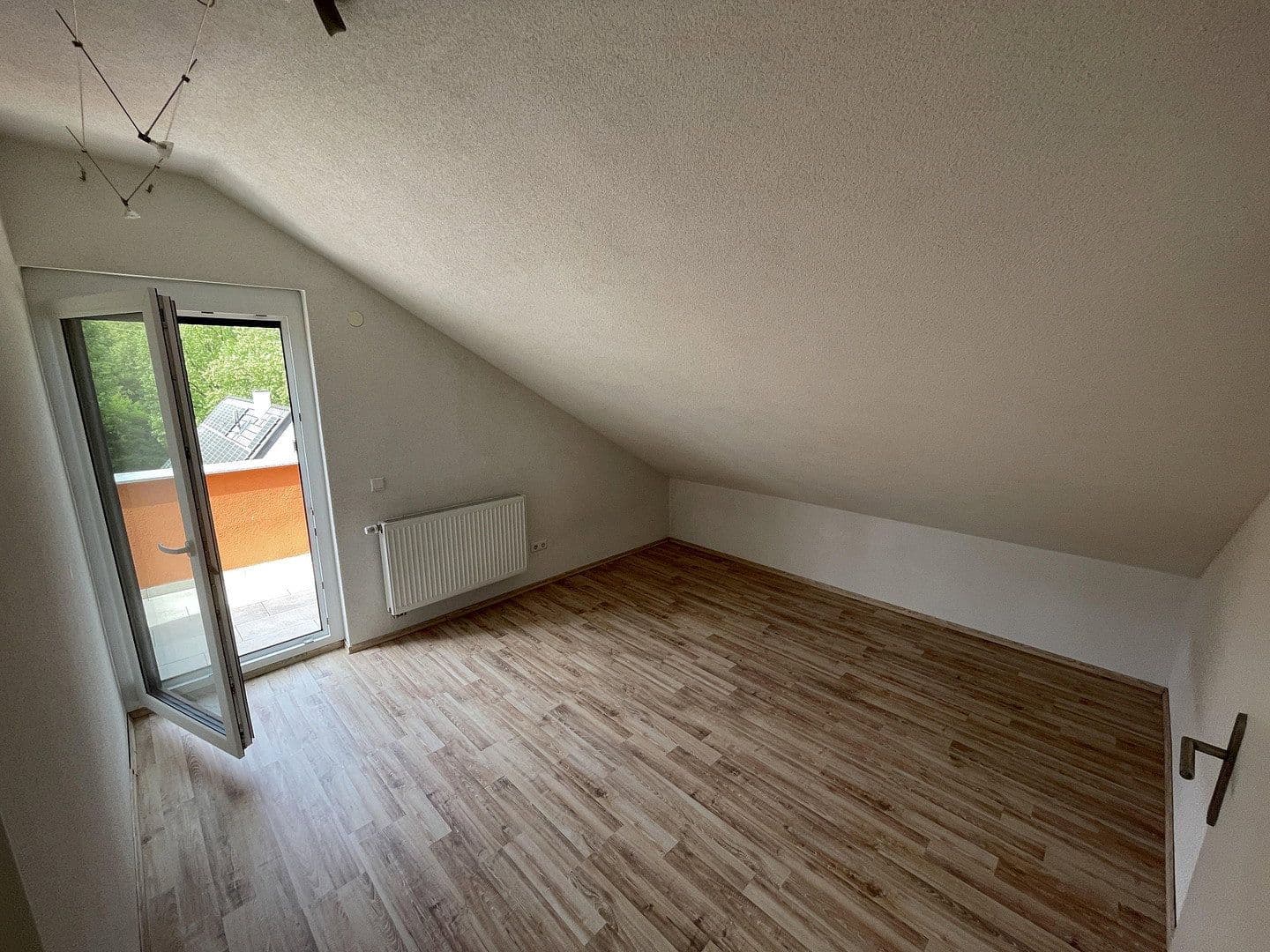 Prenájom bytu 4-izbový 95 m², Neustädter Str. 92, Waiblingen, Bádensko-Wurttembersko Prenájom bytu 4-izbový 95 m², Neustädter Str. 92, Waiblingen, Bádensko-Wurttembersko