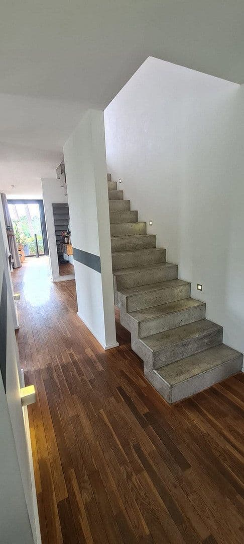 Predaj domu 170 m², pozemek 1.047 m², Seevetal, Dolné Sasko Predaj domu 170 m², pozemek 1.047 m², Seevetal, Dolné Sasko
