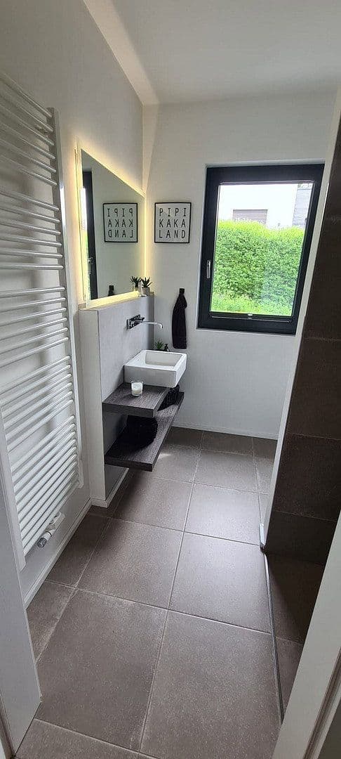 Predaj domu 170 m², pozemek 1.047 m², Seevetal, Dolné Sasko Predaj domu 170 m², pozemek 1.047 m², Seevetal, Dolné Sasko