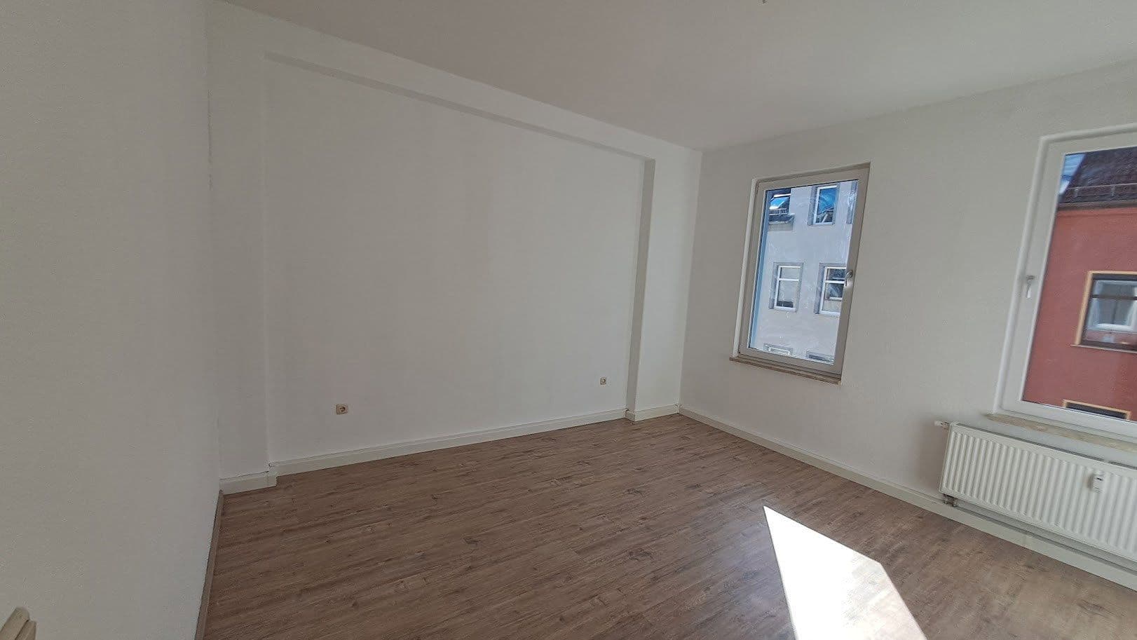 Prenájom bytu 3-izbový 76 m², Crimmitschau, Sasko Prenájom bytu 3-izbový 76 m², Crimmitschau, Sasko