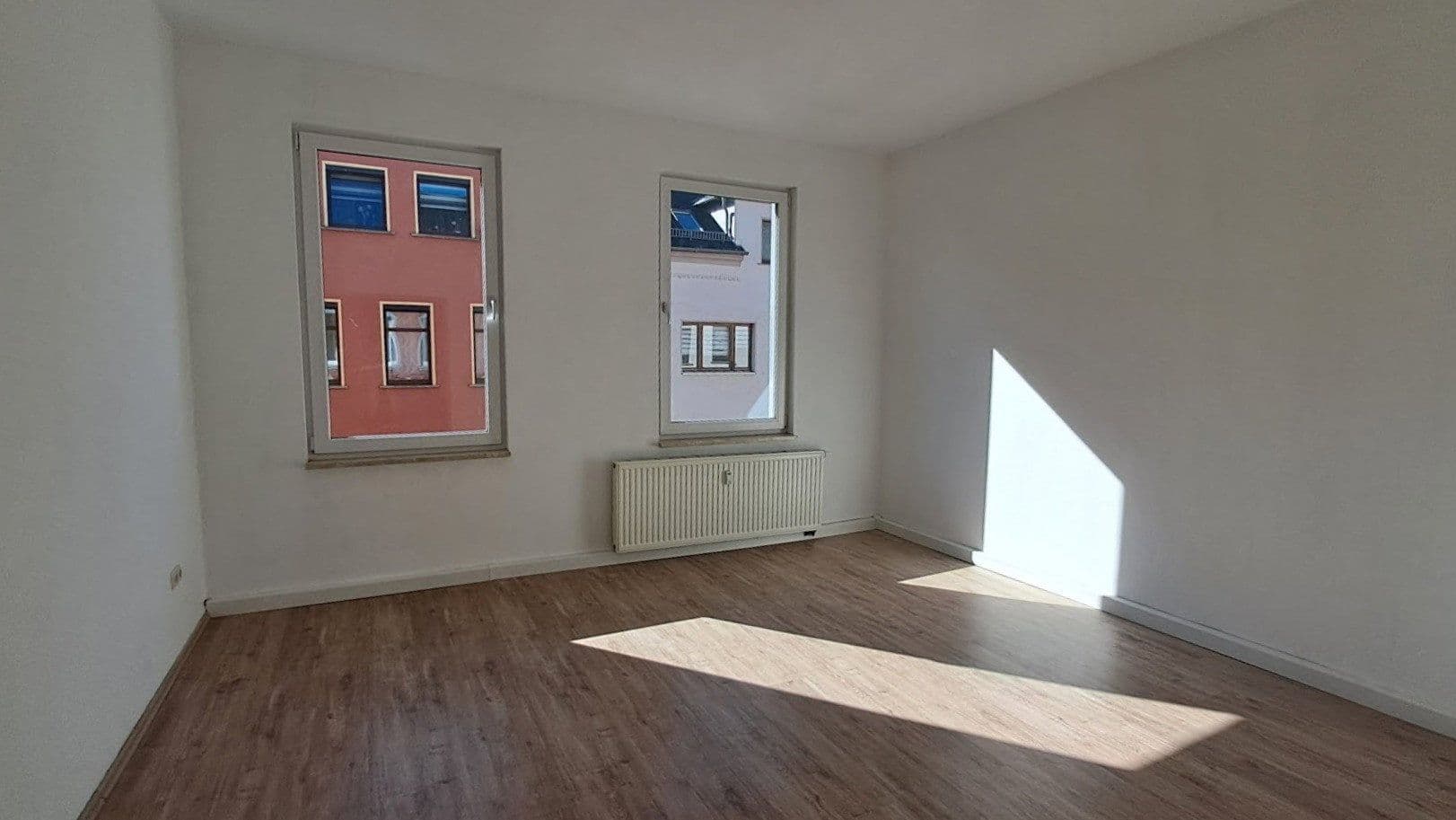 Prenájom bytu 3-izbový 76 m², Crimmitschau, Sasko Prenájom bytu 3-izbový 76 m², Crimmitschau, Sasko
