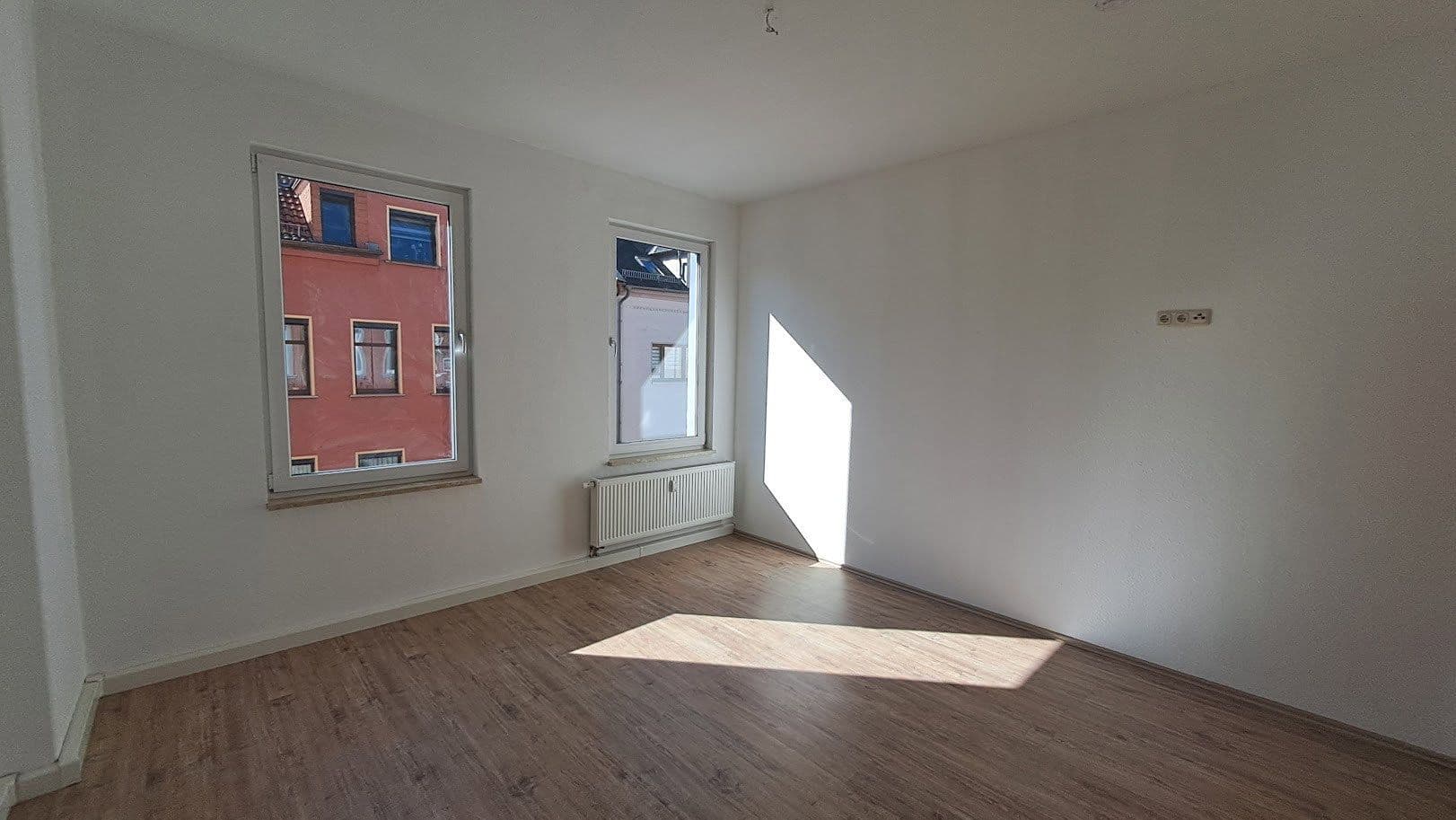 Prenájom bytu 3-izbový 76 m², Crimmitschau, Sasko Prenájom bytu 3-izbový 76 m², Crimmitschau, Sasko