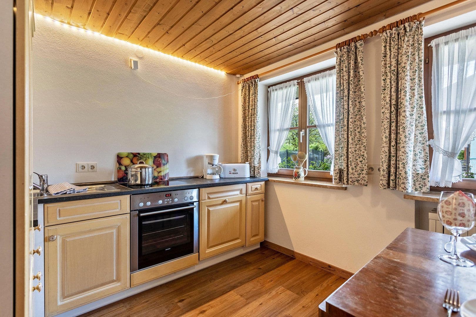 Predaj bytu 2-izbový 65 m², Hochgernweg 47, Unterwössen, Bavorsko Predaj bytu 2-izbový 65 m², Hochgernweg 47, Unterwössen, Bavorsko