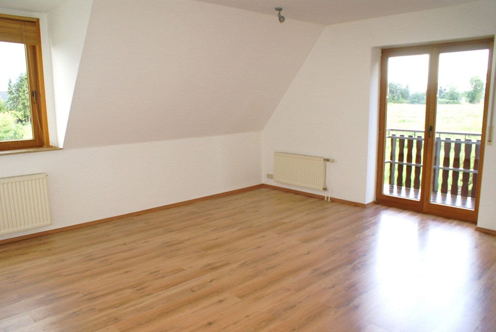 Prenájom bytu 2-izbový 90 m², Bönningstedt, Šlezvicko-Holštajnsko Prenájom bytu 2-izbový 90 m², Bönningstedt, Šlezvicko-Holštajnsko