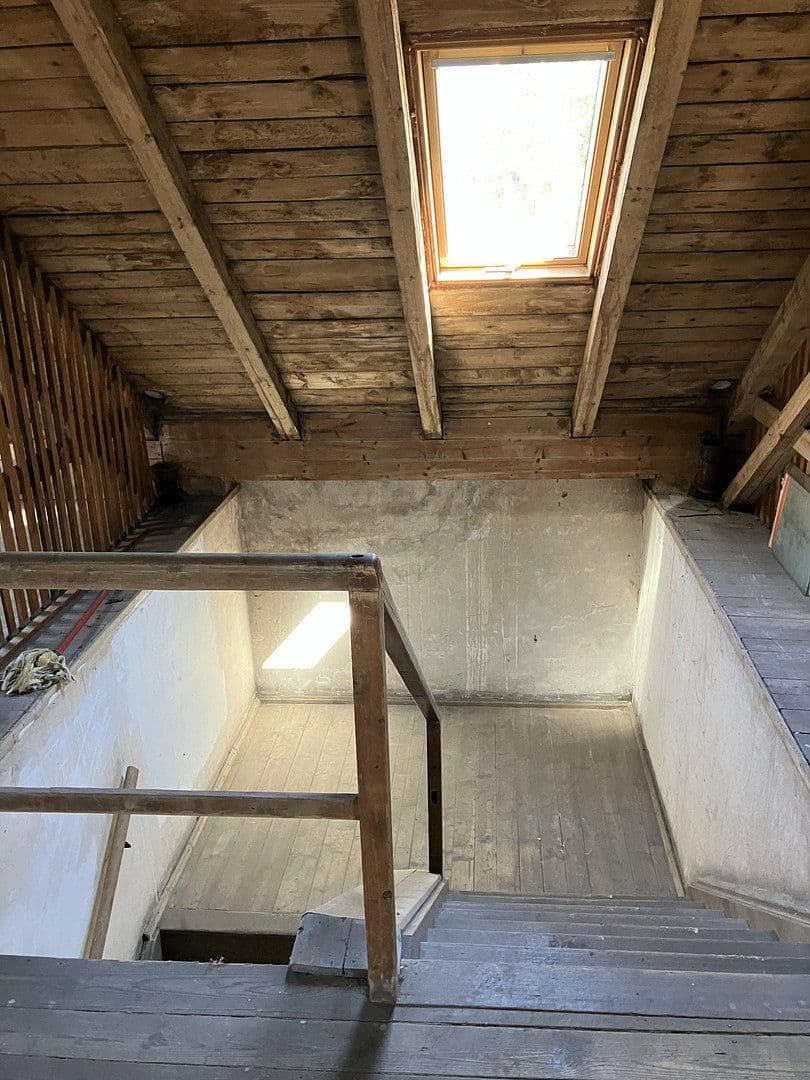 Predaj domu 375 m², pozemek 420 m², Stelzendorferstr. 11, Chemnitz, Sasko Predaj domu 375 m², pozemek 420 m², Stelzendorferstr. 11, Chemnitz, Sasko