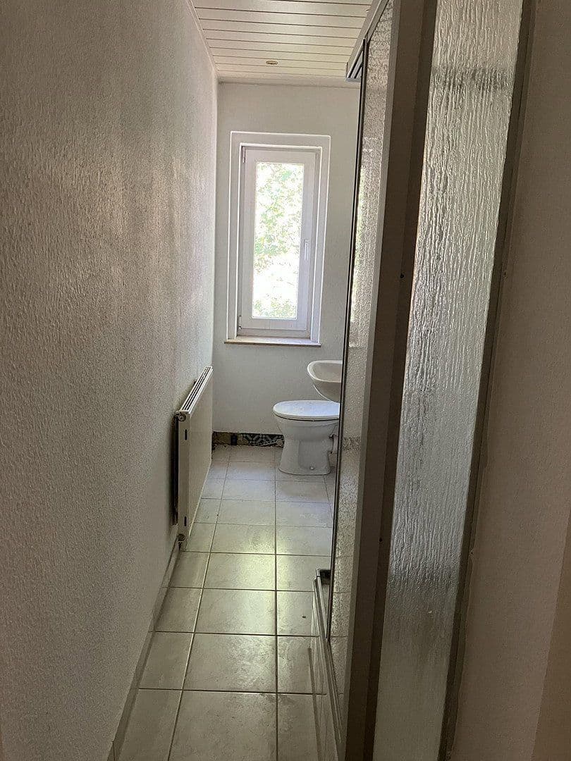 Predaj domu 375 m², pozemek 420 m², Stelzendorferstr. 11, Chemnitz, Sasko Predaj domu 375 m², pozemek 420 m², Stelzendorferstr. 11, Chemnitz, Sasko
