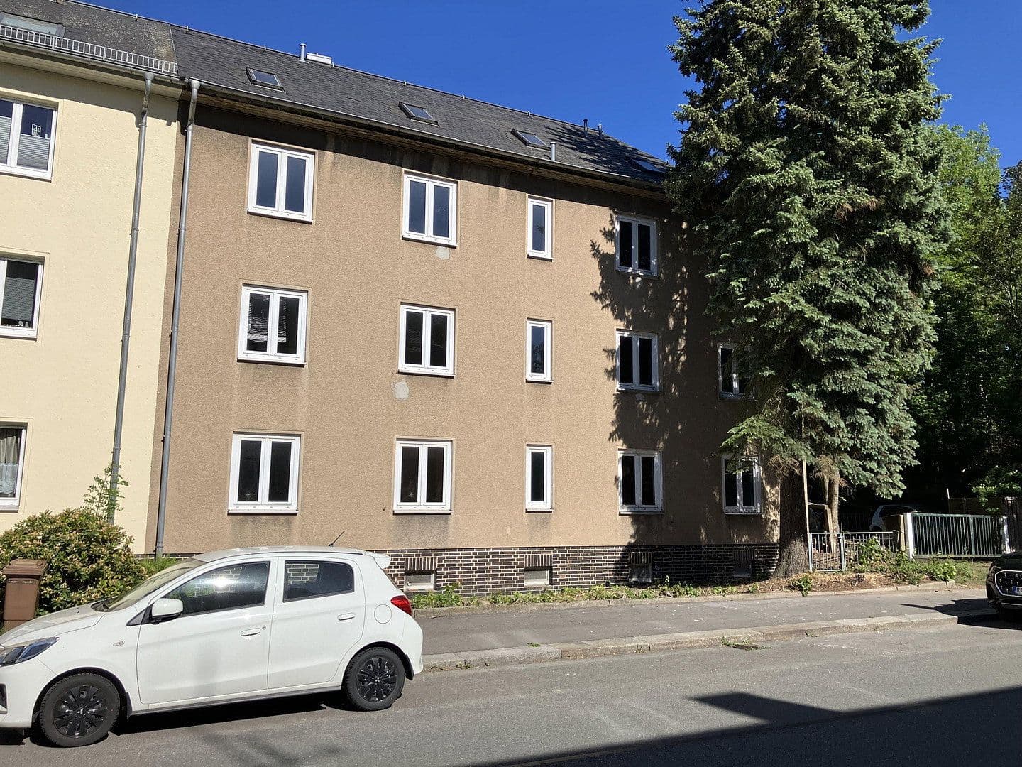 Predaj domu 375 m², pozemek 420 m², Stelzendorferstr. 11, Chemnitz, Sasko Predaj domu 375 m², pozemek 420 m², Stelzendorferstr. 11, Chemnitz, Sasko