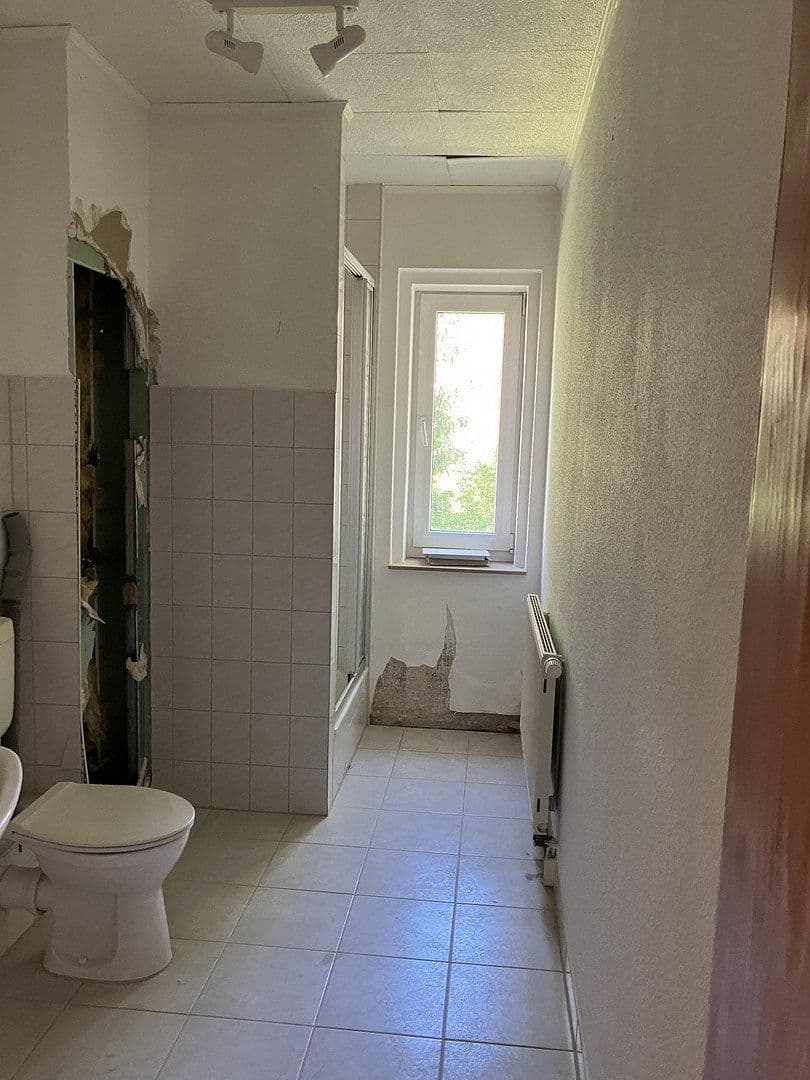 Predaj domu 375 m², pozemek 420 m², Stelzendorferstr. 11, Chemnitz, Sasko Predaj domu 375 m², pozemek 420 m², Stelzendorferstr. 11, Chemnitz, Sasko