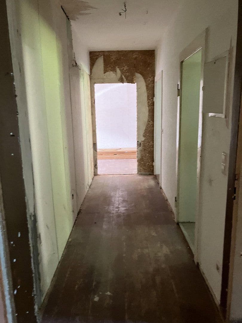 Predaj domu 375 m², pozemek 420 m², Stelzendorferstr. 11, Chemnitz, Sasko Predaj domu 375 m², pozemek 420 m², Stelzendorferstr. 11, Chemnitz, Sasko