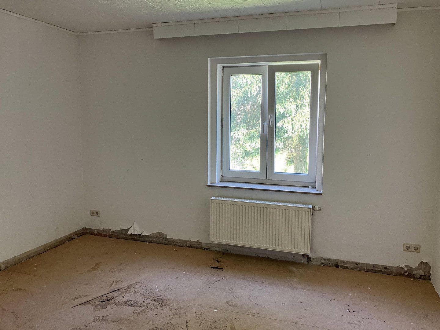 Predaj domu 375 m², pozemek 420 m², Stelzendorferstr. 11, Chemnitz, Sasko Predaj domu 375 m², pozemek 420 m², Stelzendorferstr. 11, Chemnitz, Sasko