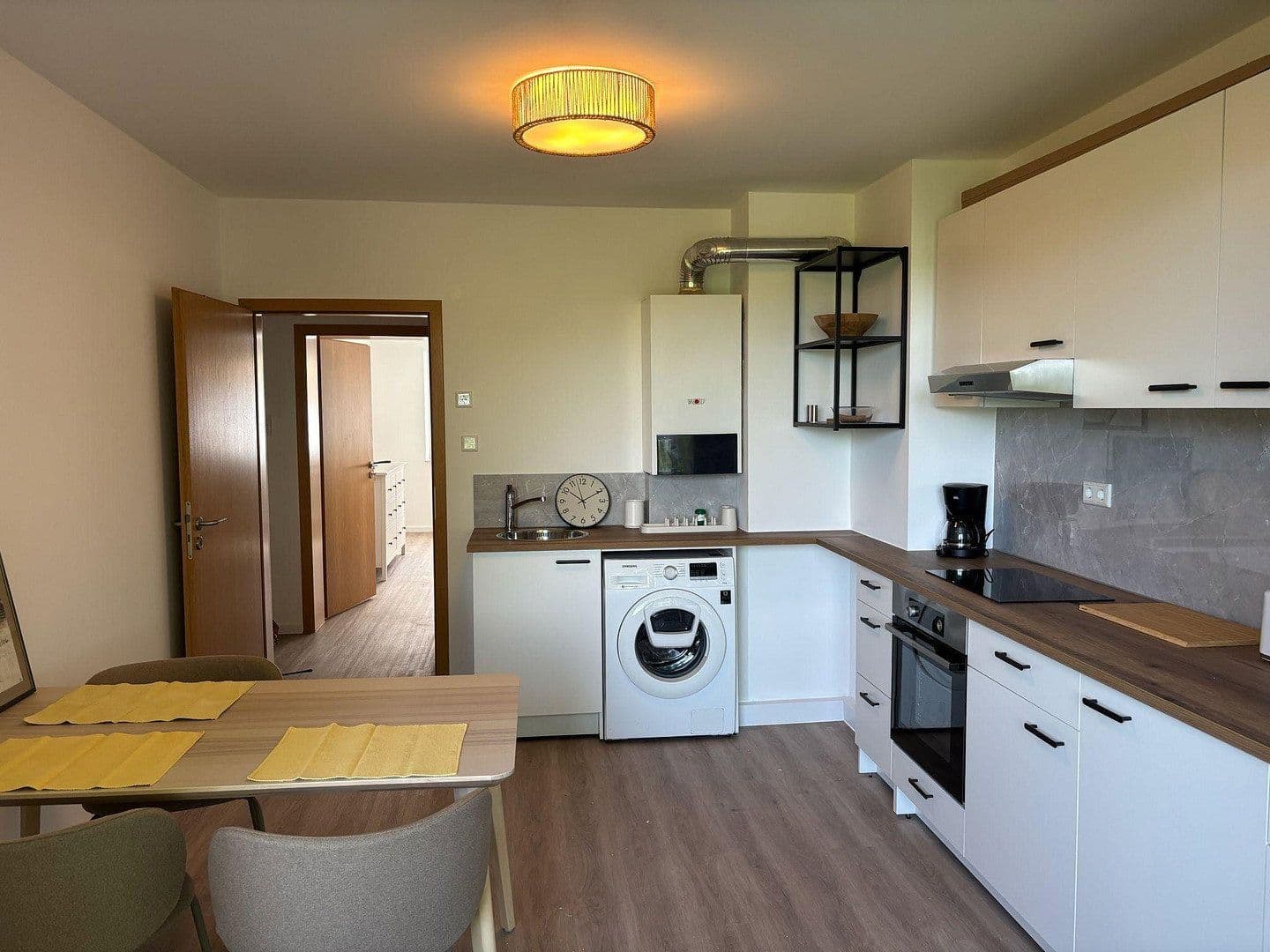 Prenájom bytu 2-izbový 40 m², Köln Kalk, Severné Porýnie - Westfálsko Prenájom bytu 2-izbový 40 m², Köln Kalk, Severné Porýnie - Westfálsko