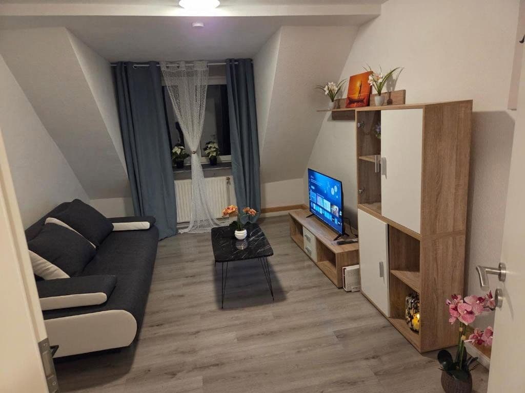 Prenájom bytu 1-izbový 44 m², Valentin-Bauer-Straße 30, Ludwigshafen am Rhein, Porýnie-Falcko Prenájom bytu 1-izbový 44 m², Valentin-Bauer-Straße 30, Ludwigshafen am Rhein, Porýnie-Falcko