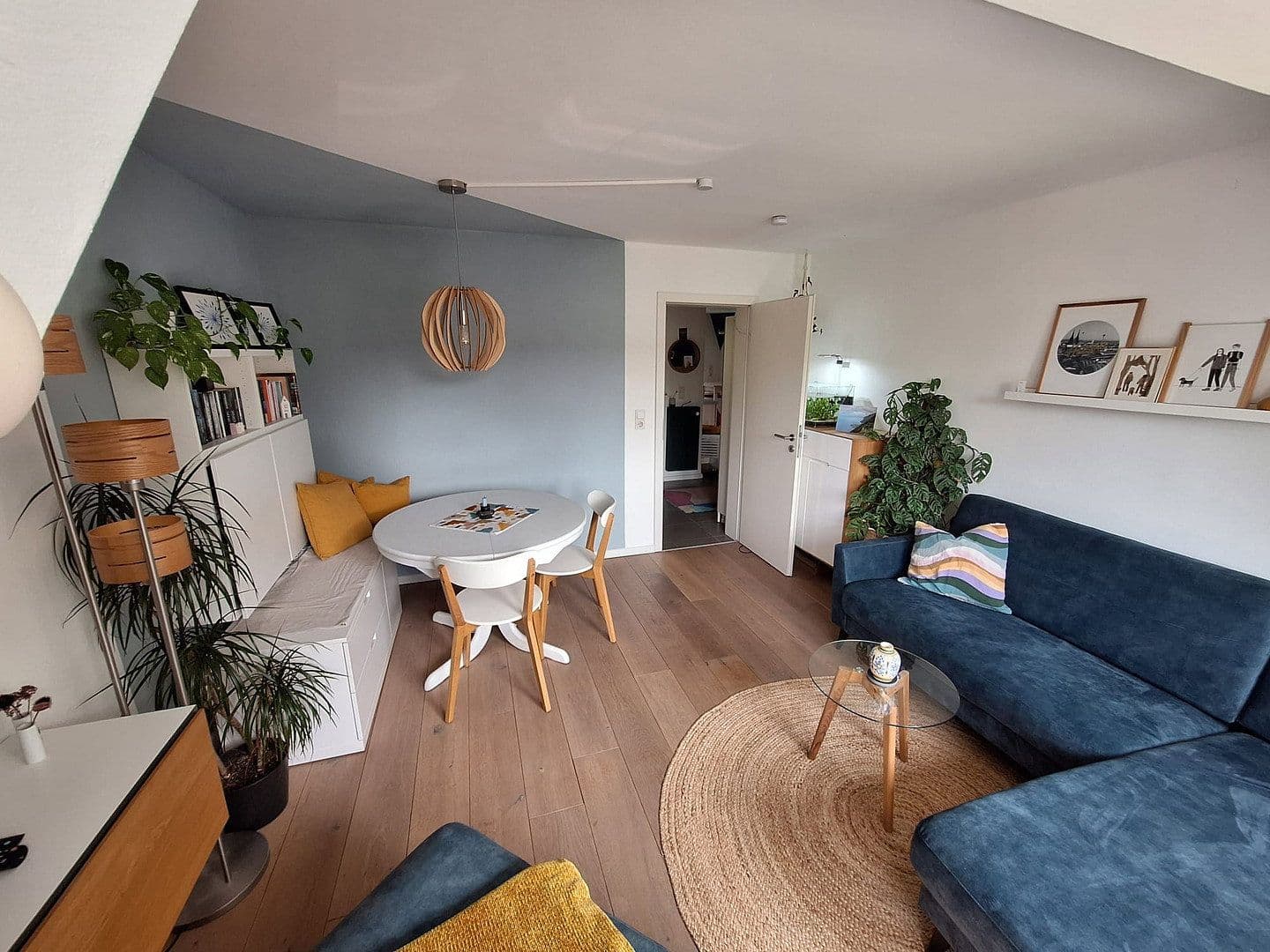 Predaj bytu 3-izbový 70 m², Köln, Severné Porýnie - Westfálsko Predaj bytu 3-izbový 70 m², Köln, Severné Porýnie - Westfálsko