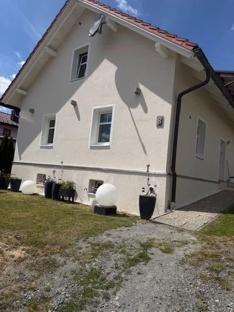 Predaj domu 124 m², pozemek 1.000 m², Pandurengasse 8, Grafenau, Bavorsko Predaj domu 124 m², pozemek 1.000 m², Pandurengasse 8, Grafenau, Bavorsko