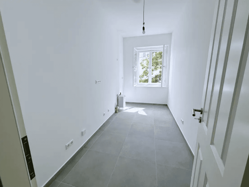 Predaj bytu 3-izbový 58 m², Leibnizstraße 93, Berlin, Berlín Predaj bytu 3-izbový 58 m², Leibnizstraße 93, Berlin, Berlín