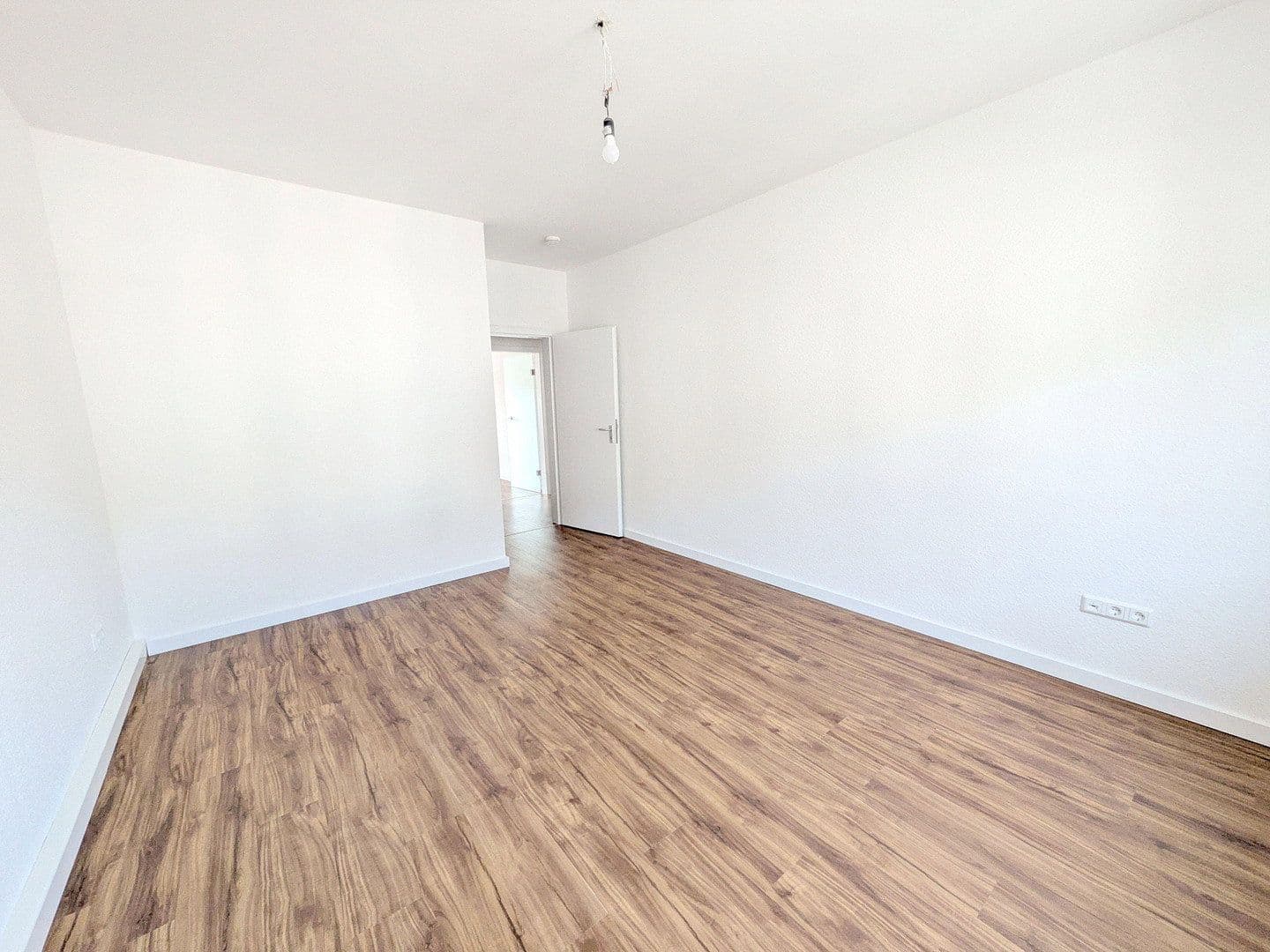 Prenájom bytu 3-izbový 60 m², Wenkerstr. 11, Dortmund, Severné Porýnie - Westfálsko Prenájom bytu 3-izbový 60 m², Wenkerstr. 11, Dortmund, Severné Porýnie - Westfálsko