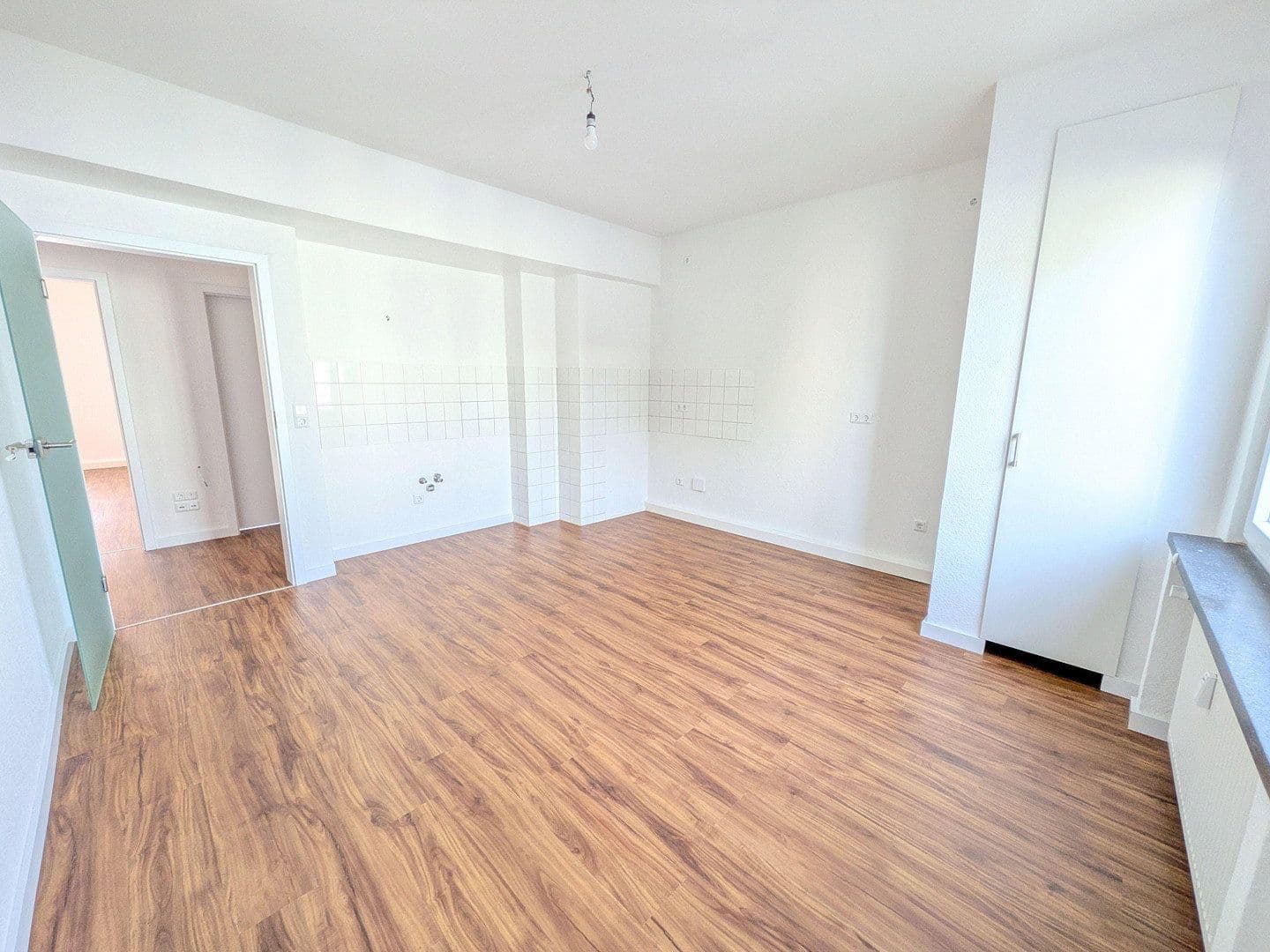 Prenájom bytu 3-izbový 60 m², Wenkerstr. 11, Dortmund, Severné Porýnie - Westfálsko Prenájom bytu 3-izbový 60 m², Wenkerstr. 11, Dortmund, Severné Porýnie - Westfálsko