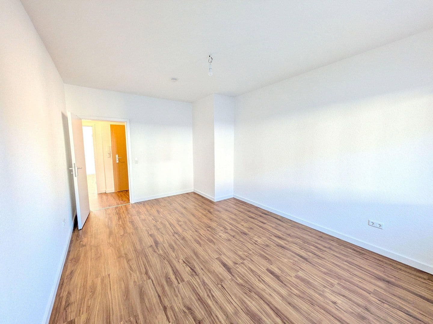 Prenájom bytu 3-izbový 60 m², Wenkerstr. 11, Dortmund, Severné Porýnie - Westfálsko Prenájom bytu 3-izbový 60 m², Wenkerstr. 11, Dortmund, Severné Porýnie - Westfálsko
