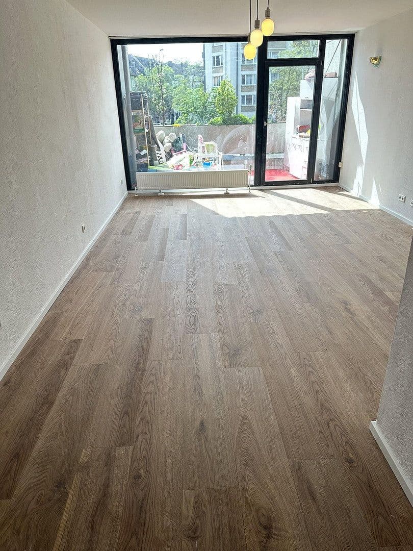 Predaj bytu 3-izbový 93 m², Glocken str. 24, Düsseldorf, Severné Porýnie - Westfálsko Predaj bytu 3-izbový 93 m², Glocken str. 24, Düsseldorf, Severné Porýnie - Westfálsko