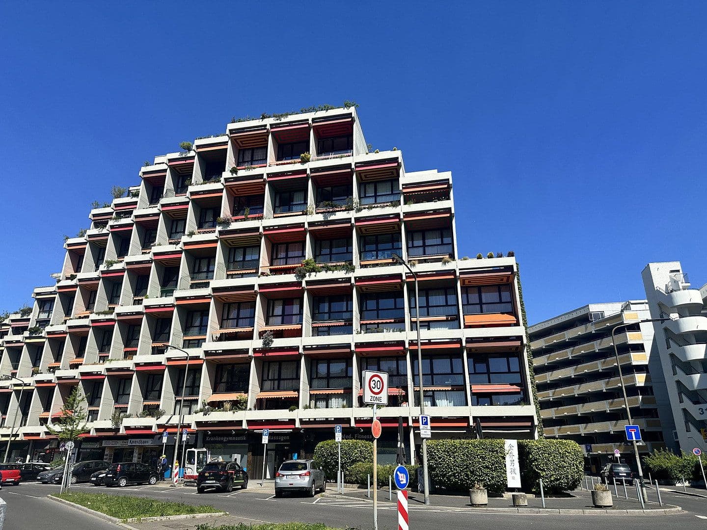 Predaj bytu 3-izbový 93 m², Glocken str. 24, Düsseldorf, Severné Porýnie - Westfálsko Predaj bytu 3-izbový 93 m², Glocken str. 24, Düsseldorf, Severné Porýnie - Westfálsko