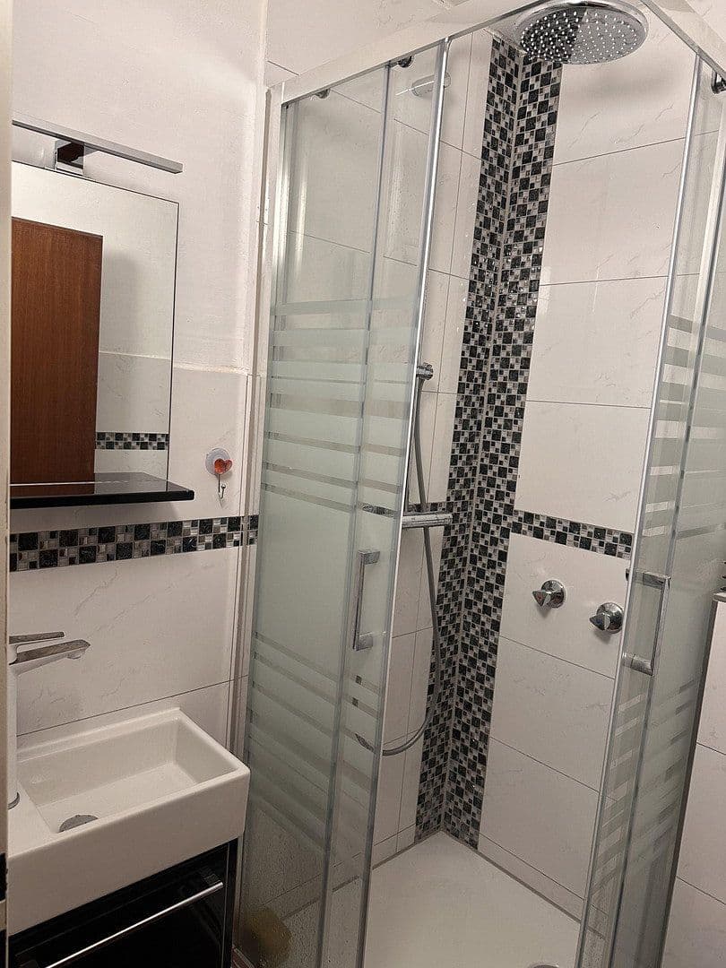 Predaj bytu 3-izbový 93 m², Glocken str. 24, Düsseldorf, Severné Porýnie - Westfálsko Predaj bytu 3-izbový 93 m², Glocken str. 24, Düsseldorf, Severné Porýnie - Westfálsko