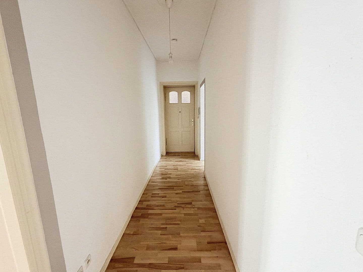 Predaj bytu 2-izbový 70 m², Schnellerstraße 54, Berlin, Berlín Predaj bytu 2-izbový 70 m², Schnellerstraße 54, Berlin, Berlín