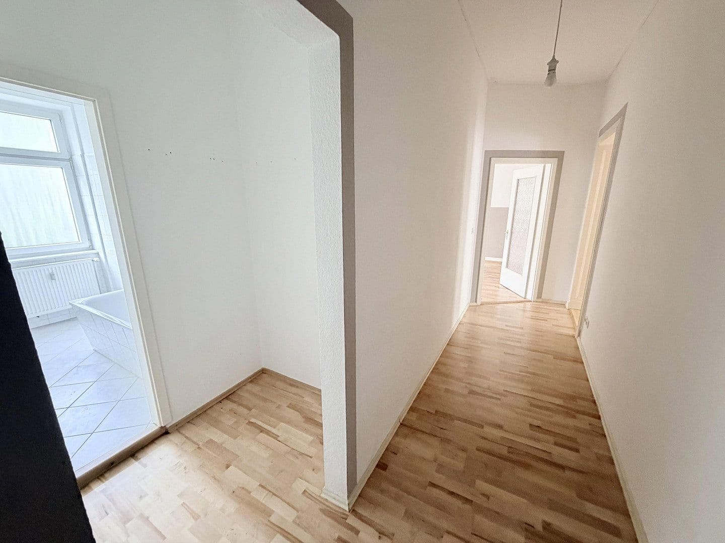 Predaj bytu 2-izbový 70 m², Schnellerstraße 54, Berlin, Berlín Predaj bytu 2-izbový 70 m², Schnellerstraße 54, Berlin, Berlín