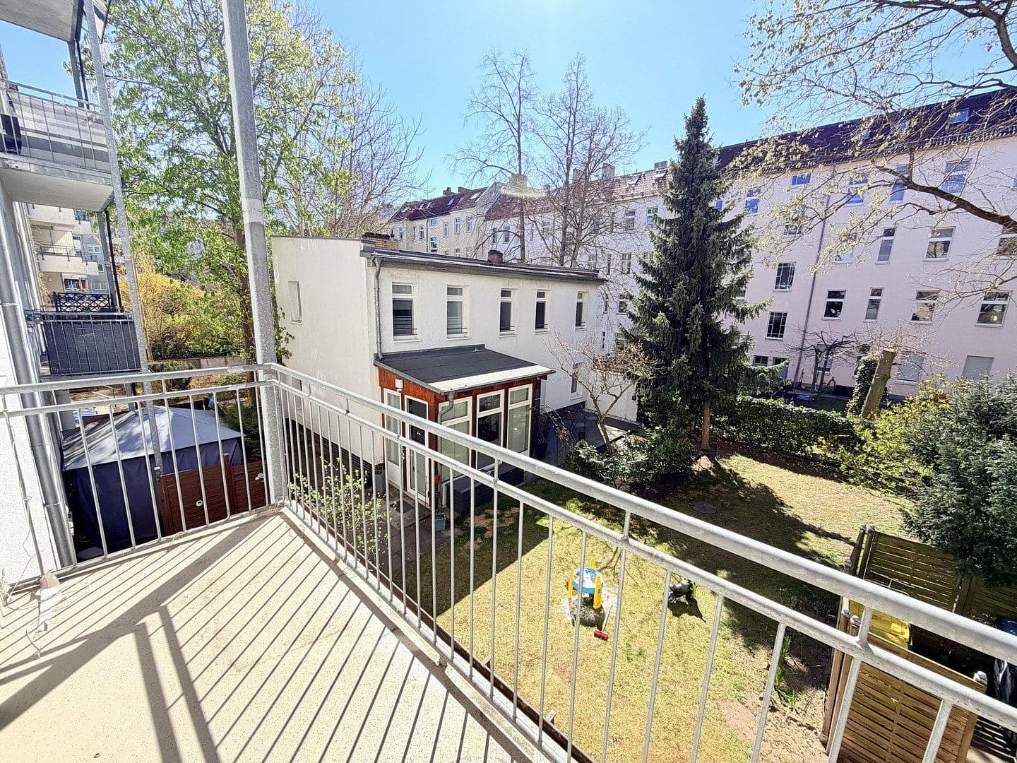 Predaj bytu 2-izbový 70 m², Schnellerstraße 54, Berlin, Berlín Predaj bytu 2-izbový 70 m², Schnellerstraße 54, Berlin, Berlín
