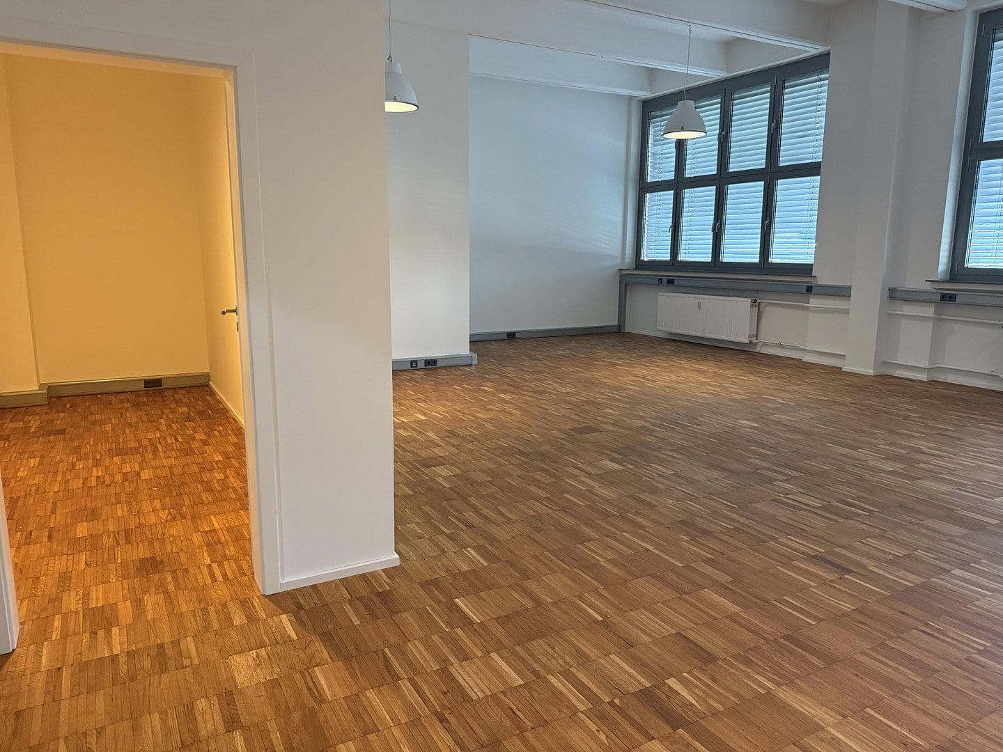 Prenájom kancelárie 77 m², Cassellastraße, 30-32, Frankfurt (Main) - Fechenheim, Hesensko Prenájom kancelárie 77 m², Cassellastraße, 30-32, Frankfurt (Main) - Fechenheim, Hesensko