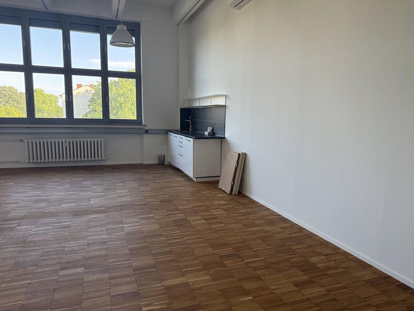 Prenájom kancelárie 77 m², Cassellastraße, 30-32, Frankfurt (Main) - Fechenheim, Hesensko Prenájom kancelárie 77 m², Cassellastraße, 30-32, Frankfurt (Main) - Fechenheim, Hesensko