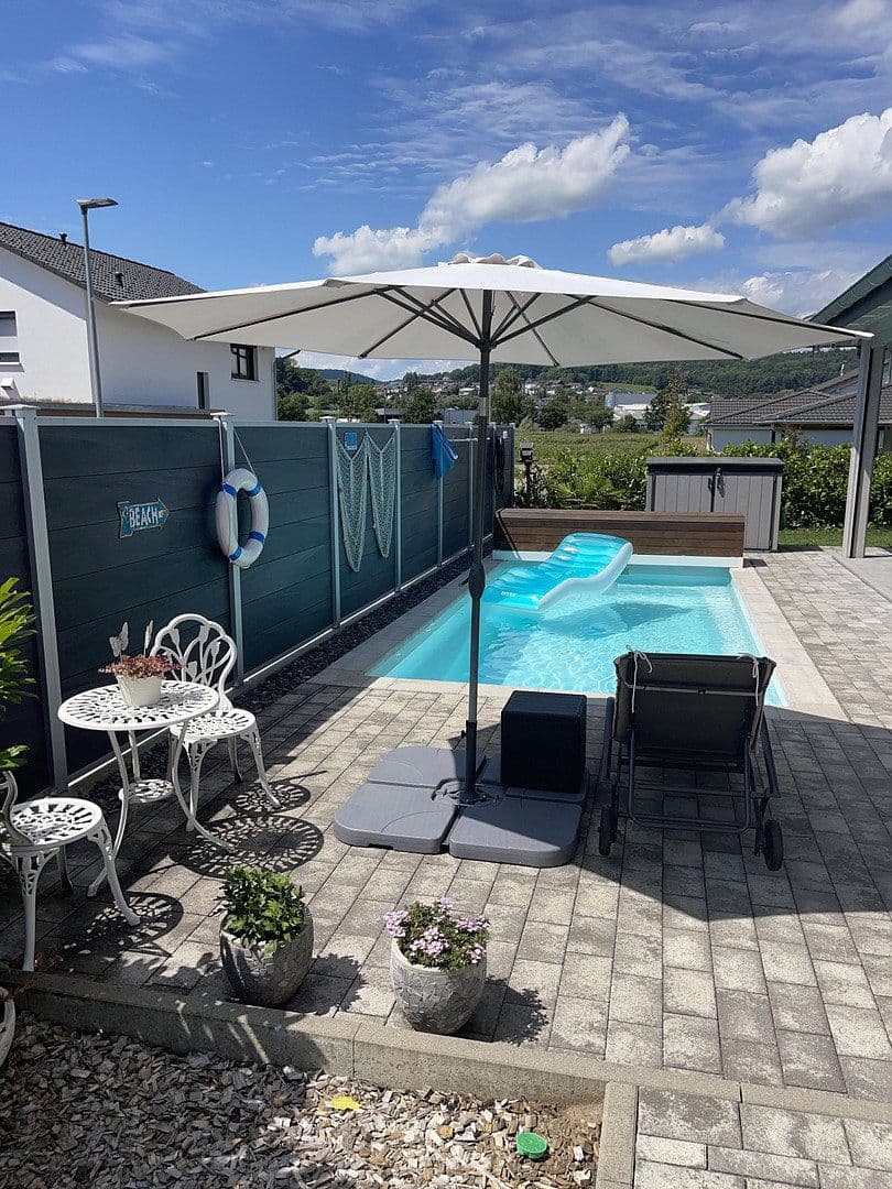 Predaj domu 220 m², pozemek 741 m², Wutöschingen, Bádensko-Wurttembersko Predaj domu 220 m², pozemek 741 m², Wutöschingen, Bádensko-Wurttembersko