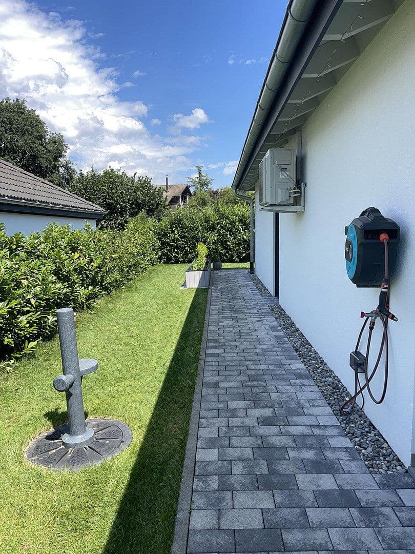 Predaj domu 220 m², pozemek 741 m², Wutöschingen, Bádensko-Wurttembersko Predaj domu 220 m², pozemek 741 m², Wutöschingen, Bádensko-Wurttembersko