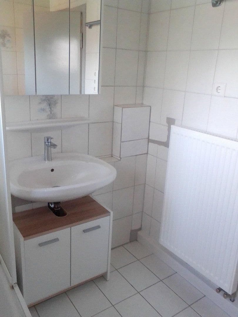 Prenájom bytu 2-izbový 54 m², Buchenweg 6, Germaringen, Bavorsko Prenájom bytu 2-izbový 54 m², Buchenweg 6, Germaringen, Bavorsko