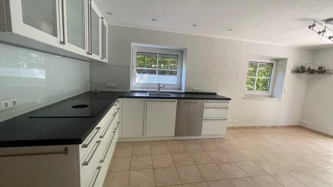 Predaj domu 250 m², pozemek 440 m², Reinfeld, Šlezvicko-Holštajnsko Predaj domu 250 m², pozemek 440 m², Reinfeld, Šlezvicko-Holštajnsko