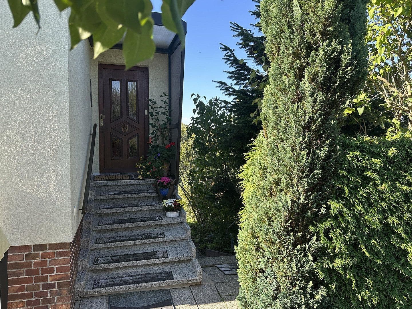 Predaj domu 90 m², pozemek 823 m², Chemnitz OT Schönau, Sasko Predaj domu 90 m², pozemek 823 m², Chemnitz OT Schönau, Sasko