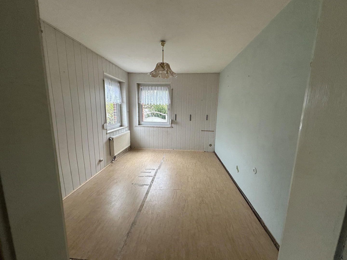 Predaj domu 90 m², pozemek 823 m², Chemnitz OT Schönau, Sasko Predaj domu 90 m², pozemek 823 m², Chemnitz OT Schönau, Sasko