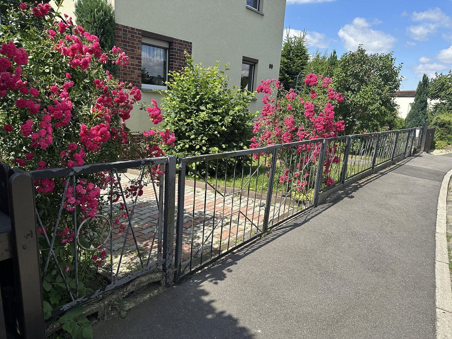 Predaj domu 90 m², pozemek 823 m², Chemnitz OT Schönau, Sasko Predaj domu 90 m², pozemek 823 m², Chemnitz OT Schönau, Sasko