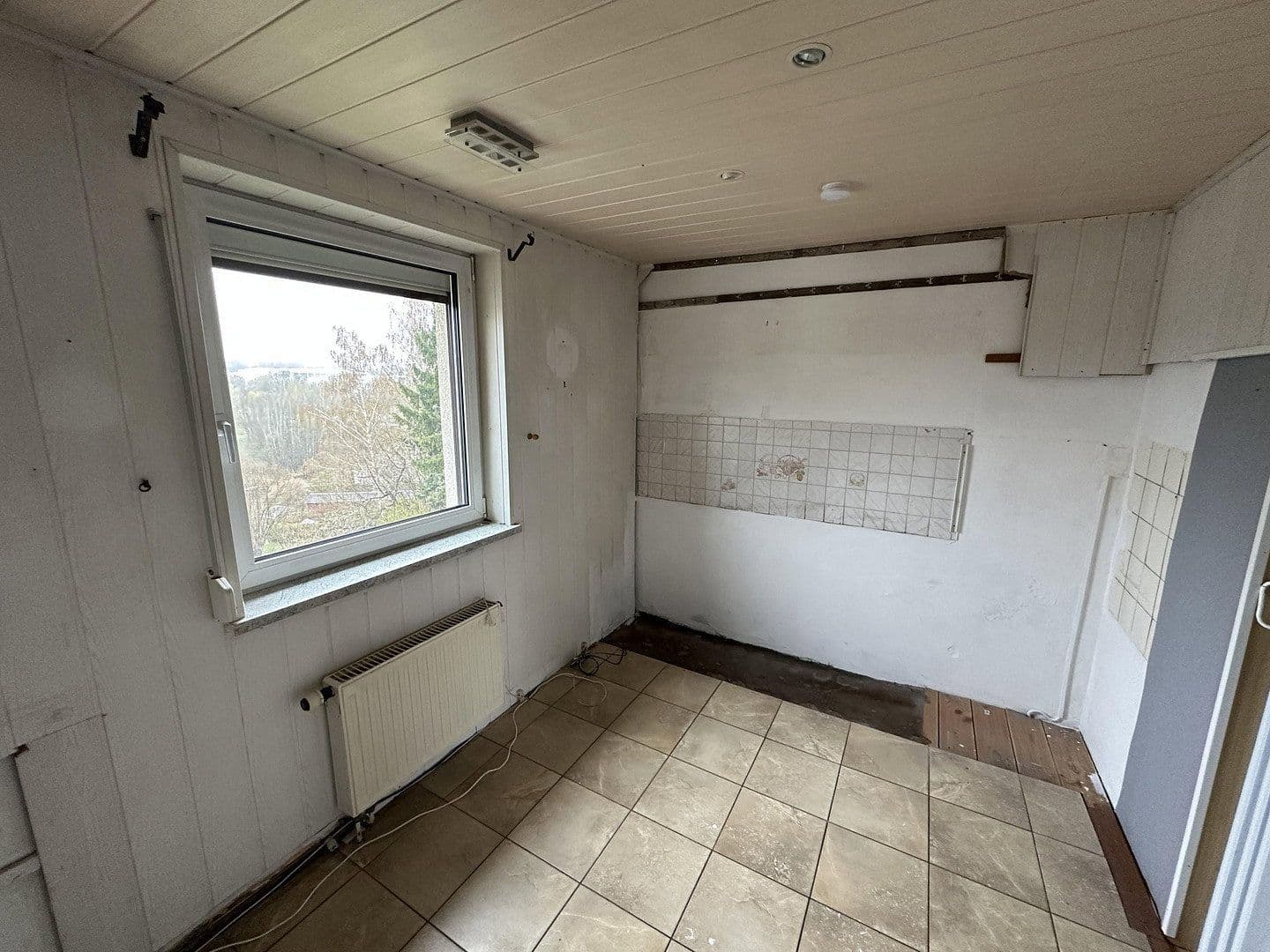 Predaj domu 90 m², pozemek 823 m², Chemnitz OT Schönau, Sasko Predaj domu 90 m², pozemek 823 m², Chemnitz OT Schönau, Sasko