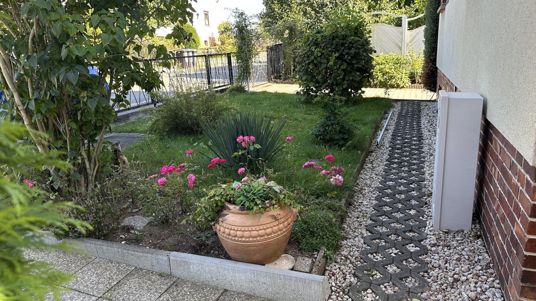 Predaj domu 90 m², pozemek 823 m², Chemnitz OT Schönau, Sasko Predaj domu 90 m², pozemek 823 m², Chemnitz OT Schönau, Sasko
