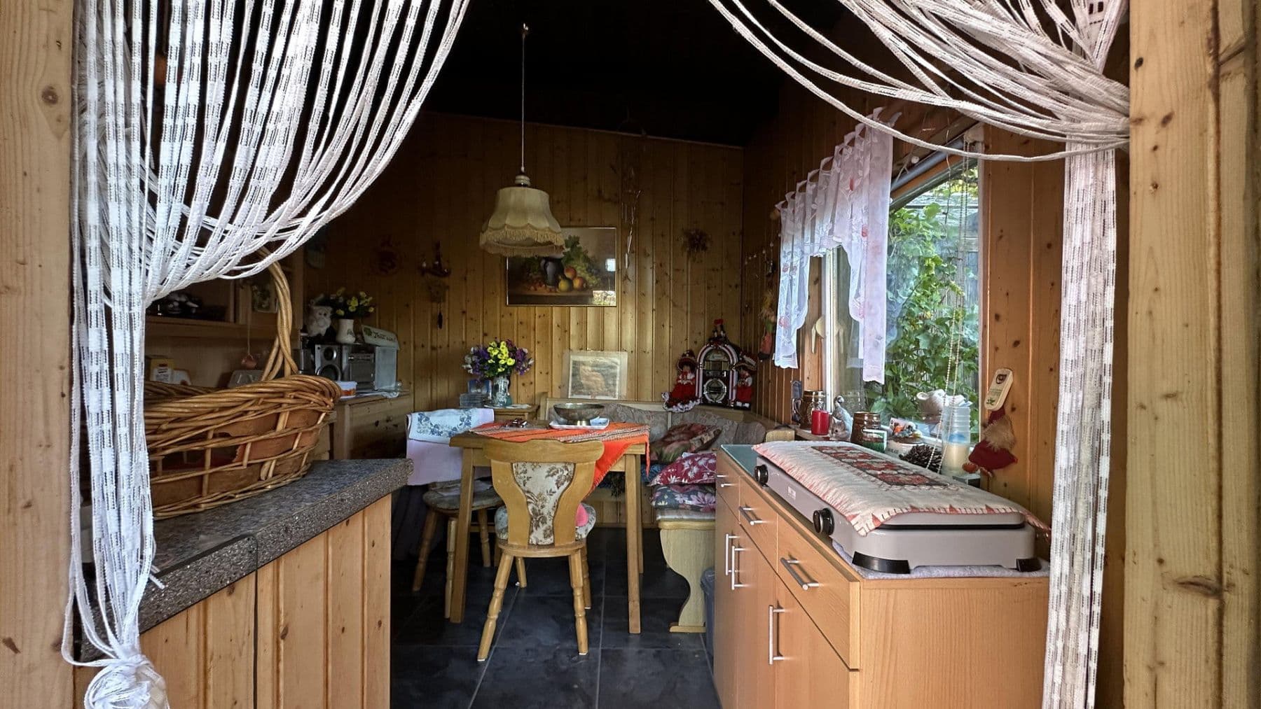 Predaj domu 90 m², pozemek 823 m², Chemnitz OT Schönau, Sasko Predaj domu 90 m², pozemek 823 m², Chemnitz OT Schönau, Sasko