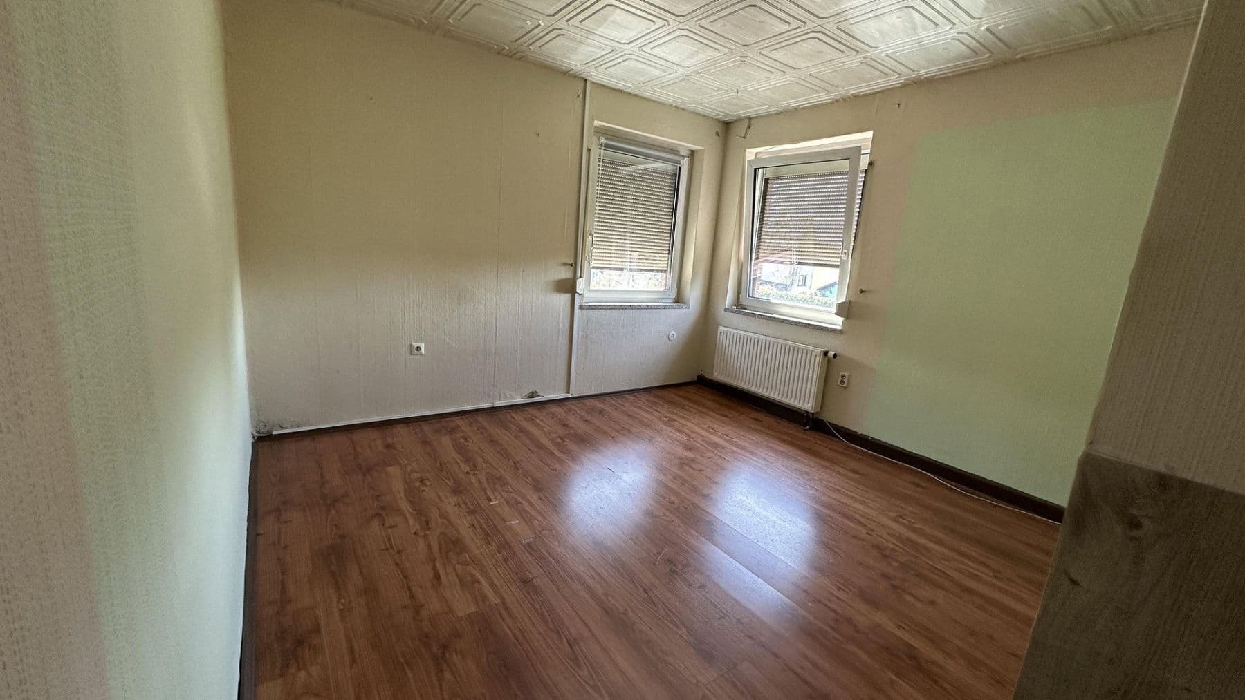 Predaj domu 90 m², pozemek 823 m², Chemnitz OT Schönau, Sasko Predaj domu 90 m², pozemek 823 m², Chemnitz OT Schönau, Sasko