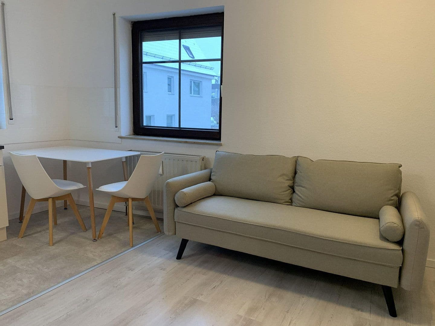 Prenájom bytu 1-izbový 26 m², Ludwigsburg, Bádensko-Wurttembersko Prenájom bytu 1-izbový 26 m², Ludwigsburg, Bádensko-Wurttembersko