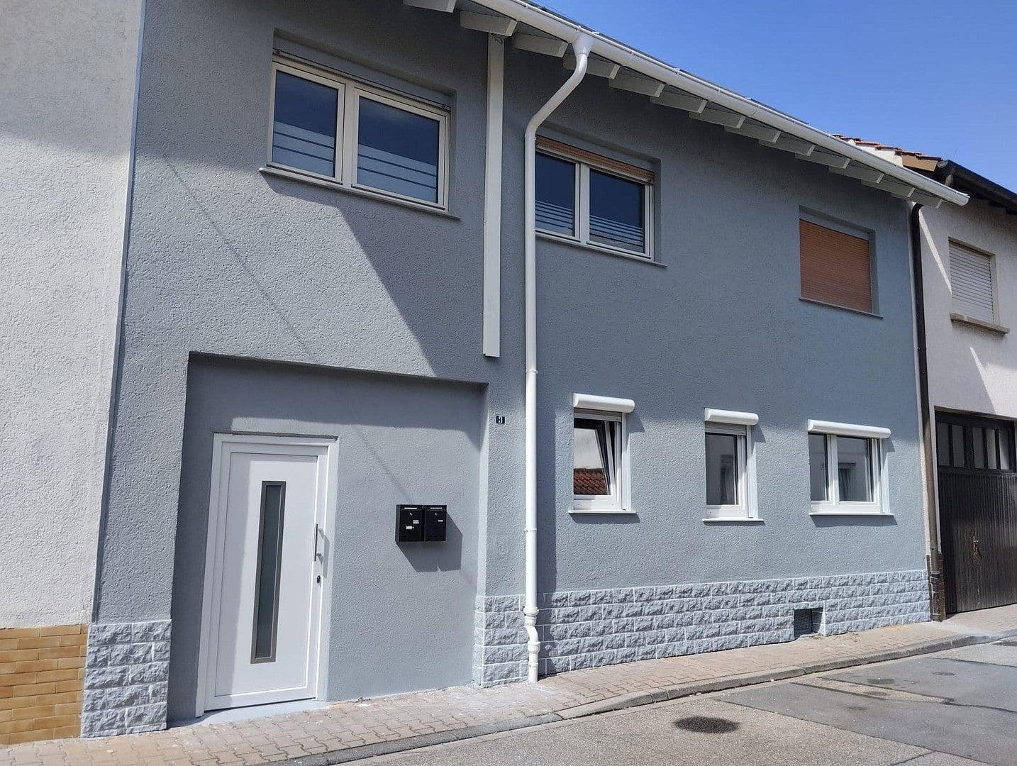 Predaj domu 171 m², pozemek 203 m², Walldorf, Bádensko-Wurttembersko Predaj domu 171 m², pozemek 203 m², Walldorf, Bádensko-Wurttembersko