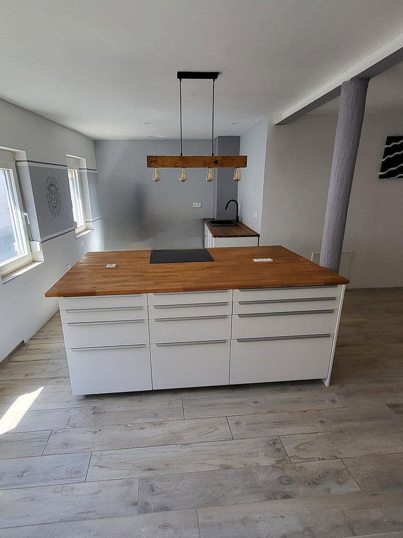 Predaj domu 171 m², pozemek 203 m², Walldorf, Bádensko-Wurttembersko Predaj domu 171 m², pozemek 203 m², Walldorf, Bádensko-Wurttembersko