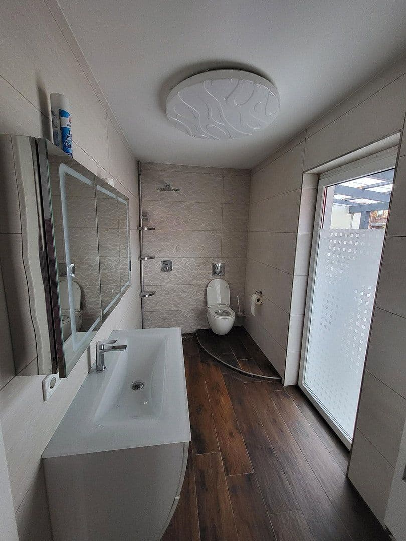 Predaj domu 171 m², pozemek 203 m², Walldorf, Bádensko-Wurttembersko Predaj domu 171 m², pozemek 203 m², Walldorf, Bádensko-Wurttembersko