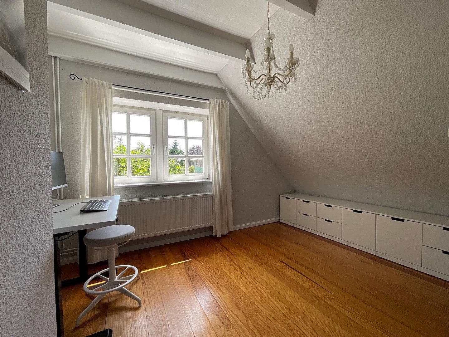 Predaj domu 140 m², pozemek 800 m², Norderstedt, Šlezvicko-Holštajnsko Predaj domu 140 m², pozemek 800 m², Norderstedt, Šlezvicko-Holštajnsko