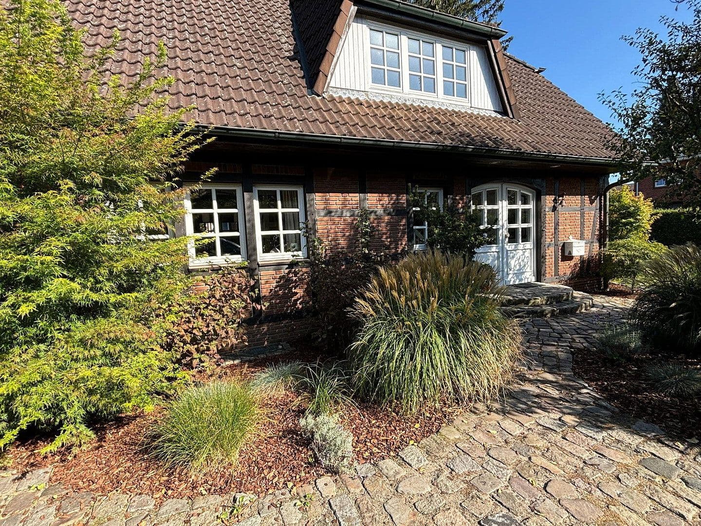 Predaj domu 140 m², pozemek 800 m², Norderstedt, Šlezvicko-Holštajnsko Predaj domu 140 m², pozemek 800 m², Norderstedt, Šlezvicko-Holštajnsko