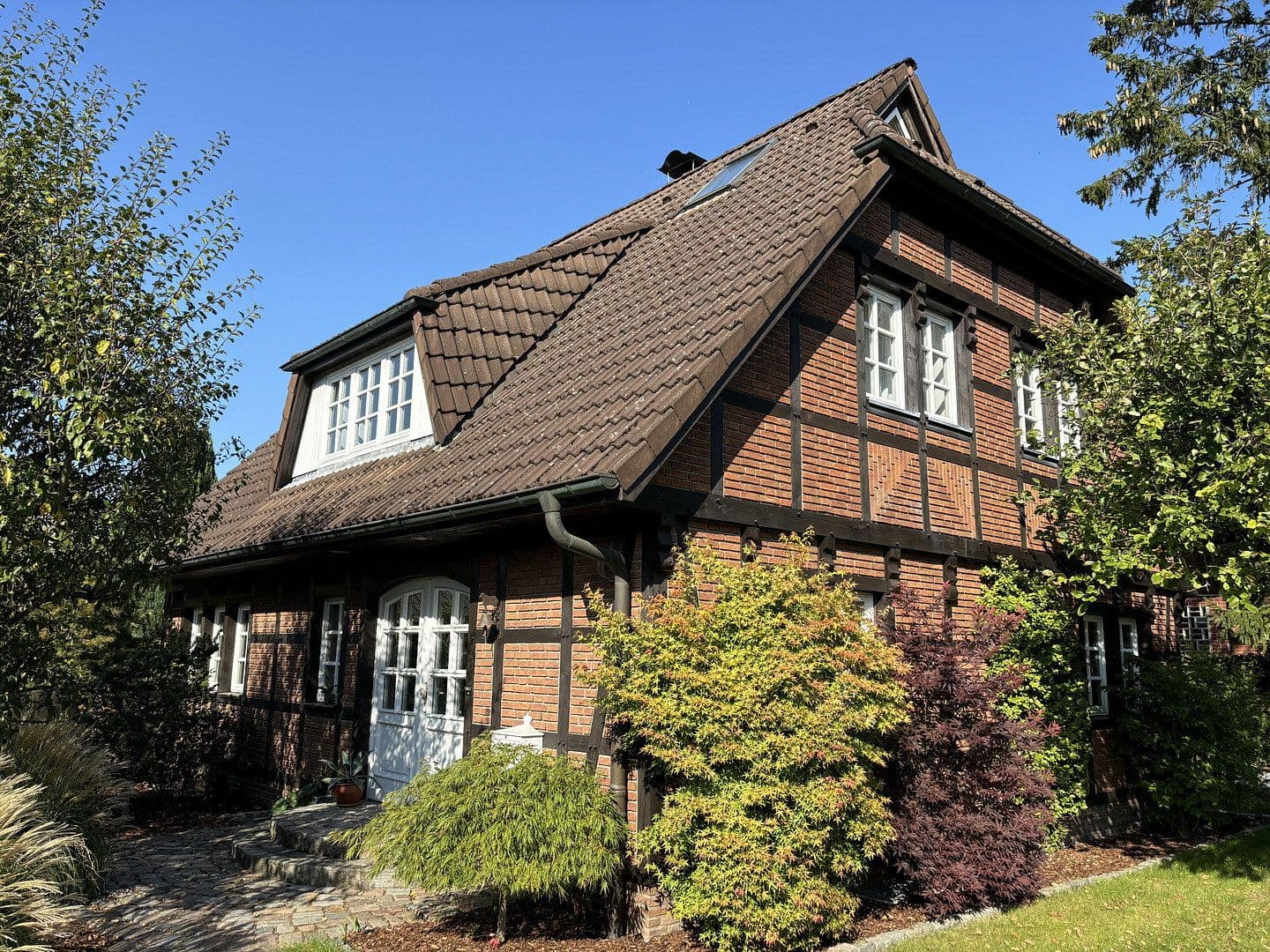 Predaj domu 140 m², pozemek 800 m², Norderstedt, Šlezvicko-Holštajnsko Predaj domu 140 m², pozemek 800 m², Norderstedt, Šlezvicko-Holštajnsko